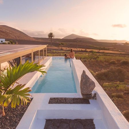 Finca Marisa Tinajo Buitenkant foto