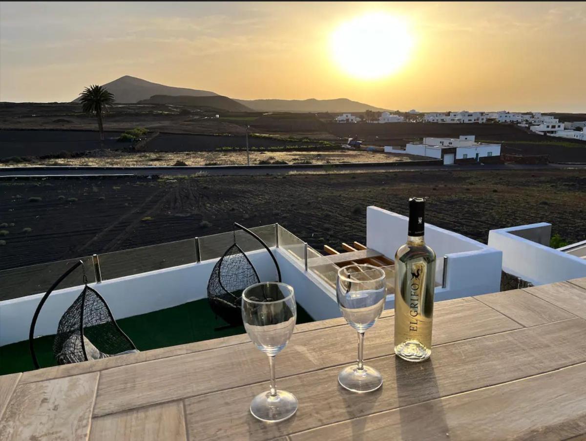 Finca Marisa Tinajo Buitenkant foto